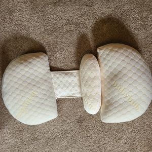 Babybub maternity pillow